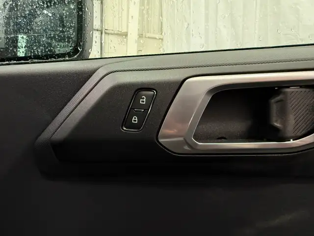 2026 Ford Bronco BIG BEND | BLACK APPEARANCE PACKAGE | TOW HOOKS - Photo 44