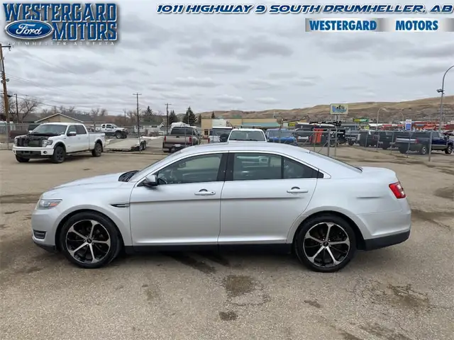 2014 Ford Taurus SEL AWD - Photo 2