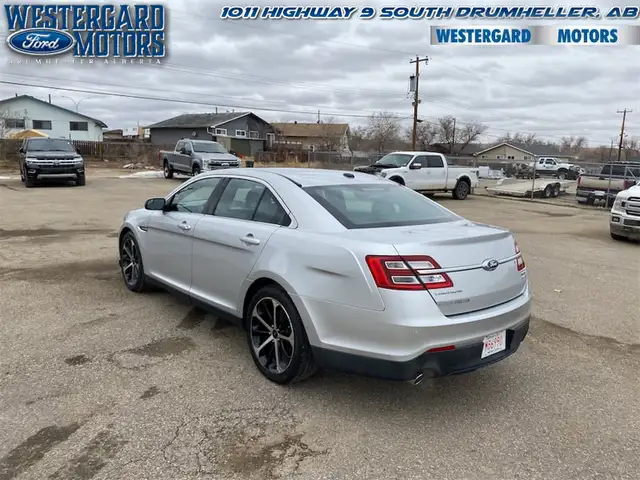 2014 Ford Taurus SEL AWD - Photo 3