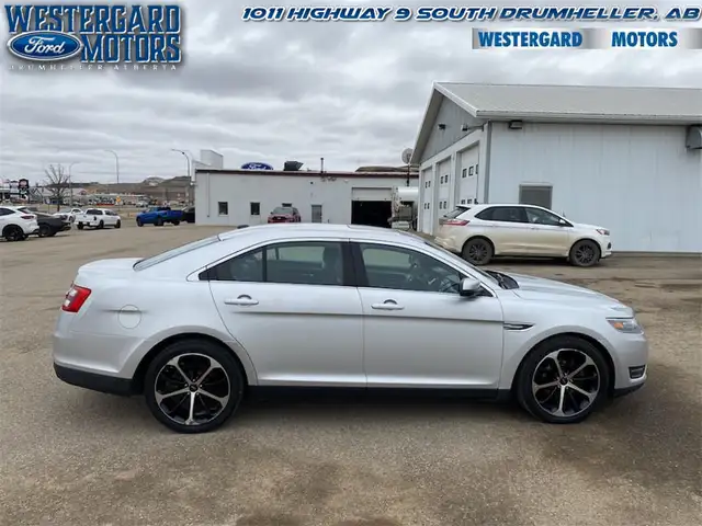 2014 Ford Taurus SEL AWD - Photo 6
