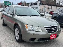 2009 Hyundai Sonata EXTRA CLEAN- AUTOMATIC-HEATED SEATS & MORE !