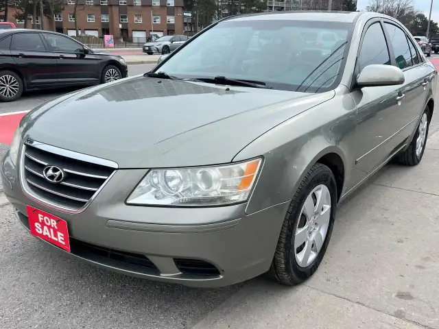2009 Hyundai Sonata EXTRA CLEAN- AUTOMATIC-HEATED SEATS & MORE ! - Photo 3
