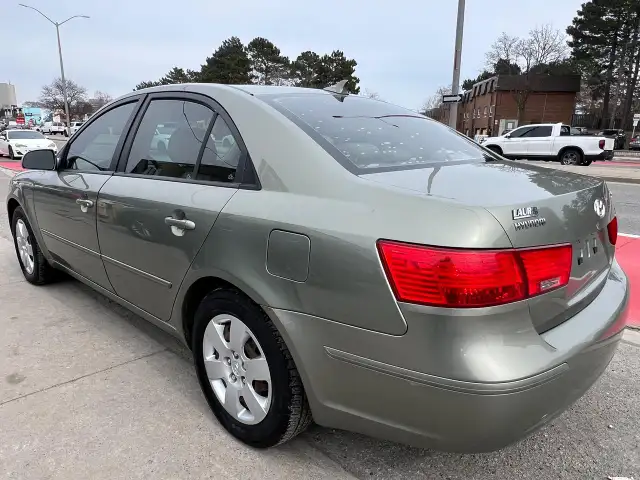 2009 Hyundai Sonata EXTRA CLEAN- AUTOMATIC-HEATED SEATS & MORE ! - Photo 5