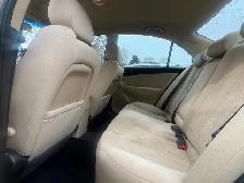 2009 Hyundai Sonata EXTRA CLEAN- AUTOMATIC-HEATED SEATS & MORE ! - Photo 11