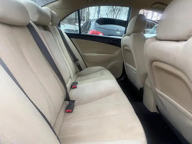 2009 Hyundai Sonata EXTRA CLEAN- AUTOMATIC-HEATED SEATS & MORE ! - Photo 15