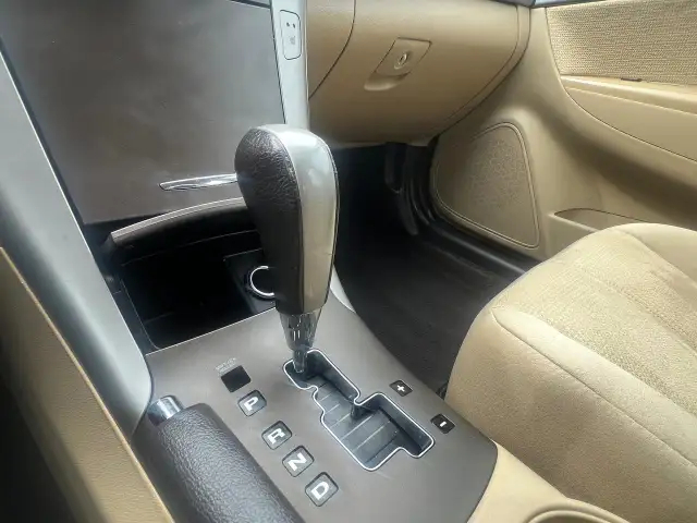2009 Hyundai Sonata EXTRA CLEAN- AUTOMATIC-HEATED SEATS & MORE ! - Photo 22