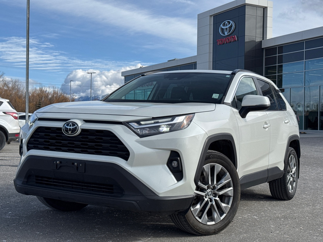 2022 Toyota RAV4 XLE XLE TRIM / AWD / LEATHER SEATS