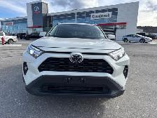 2022 Toyota RAV4 XLE XLE TRIM / AWD / LEATHER SEATS - Photo 8