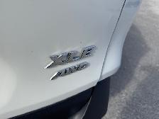 2022 Toyota RAV4 XLE XLE TRIM / AWD / LEATHER SEATS - Photo 19