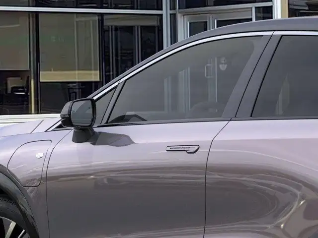 2026 Cadillac OPTIQ Premium Luxury - Photo 15