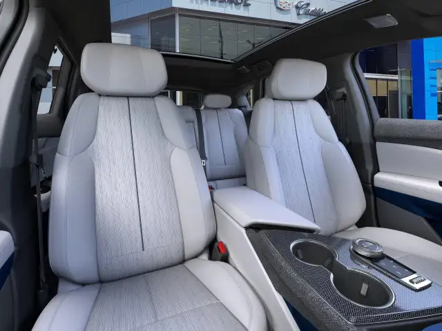 2026 Cadillac OPTIQ Premium Luxury - Photo 19