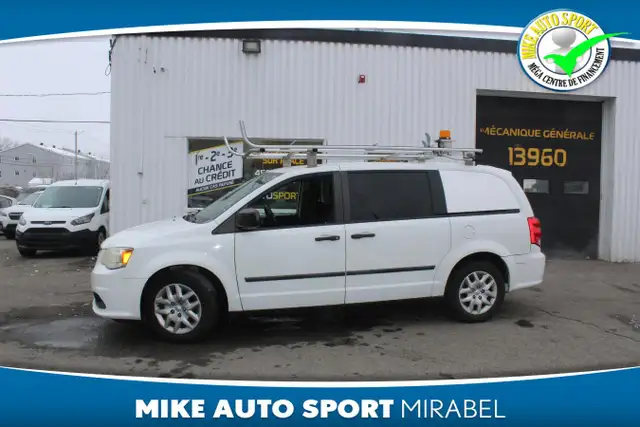 2014 RAM Cargo Van Empattement de 119 po! - Photo 2
