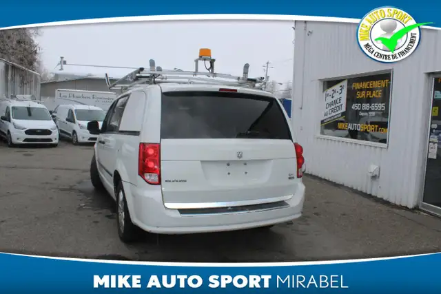 2014 RAM Cargo Van Empattement de 119 po! - Photo 3