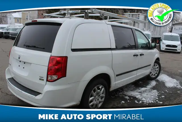 2014 RAM Cargo Van Empattement de 119 po! - Photo 2