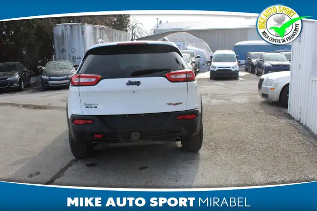 2017 Jeep Cherokee Trailhawk 4 portes 4 roues motrices! - Photo 4