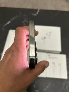 IPHONE 13 PRO 256GB Airpods Pkg/Delivery - Photo 2