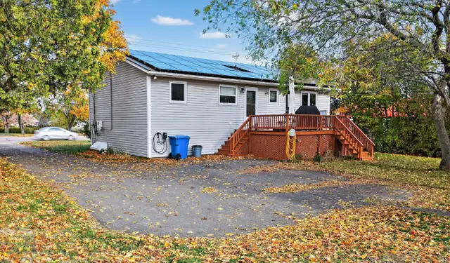 Shediac - Main St. Pay almost nothing for NB Power with Solar ! - Photo 8