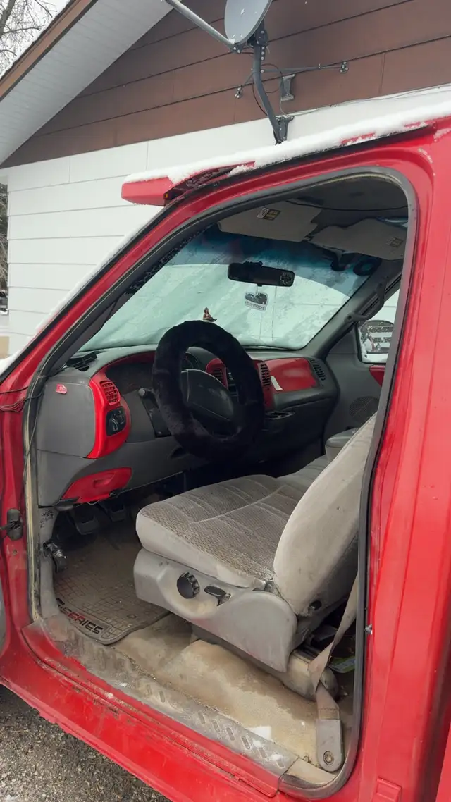 1997 Ford F150 - Photo 8