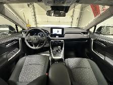 2025 Toyota RAV4 Hybrid XLE - Sunroof - Power Liftgate - Photo 11