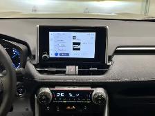 2025 Toyota RAV4 Hybrid XLE - Sunroof - Power Liftgate - Photo 14