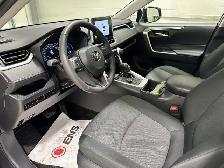 2025 Toyota RAV4 Hybrid XLE - Sunroof - Power Liftgate - Photo 17