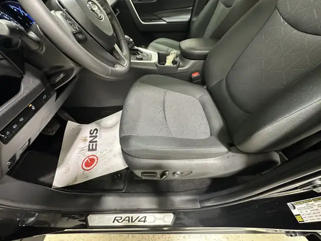 2025 Toyota RAV4 Hybrid XLE - Sunroof - Power Liftgate - Photo 19