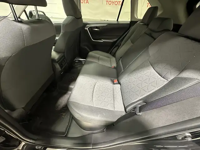2025 Toyota RAV4 Hybrid XLE - Sunroof - Power Liftgate - Photo 22