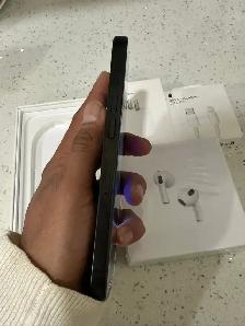 iPhone 15 Pro 128gb 80% batteryAirpods/Fast Charger/Delivery - Photo 7