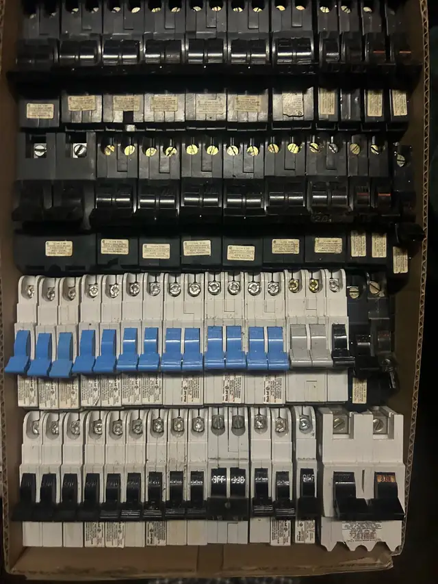 Federal 64 Slot 150 Amp Breaker Panel. Complete with Breakers - Photo 2