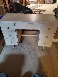 Student/office desk.