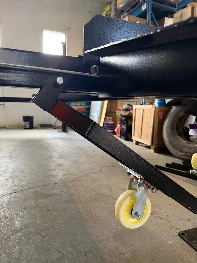 Four Post Overhead Car Lift Single release 8800 LBS Capacity - Photo 3