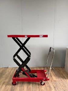 Manual Lift Table 36'x20'. 770 LBS Capacity