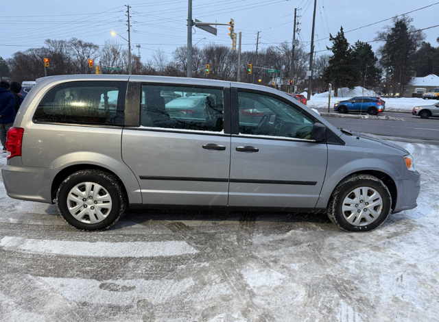2016 Dodge Grand Caravan SE - Photo 8