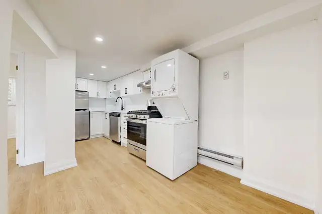 Basement apartment in the Beaches for Rent - Photo 3