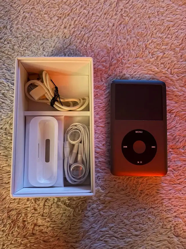 iPod Classic - Photo 2