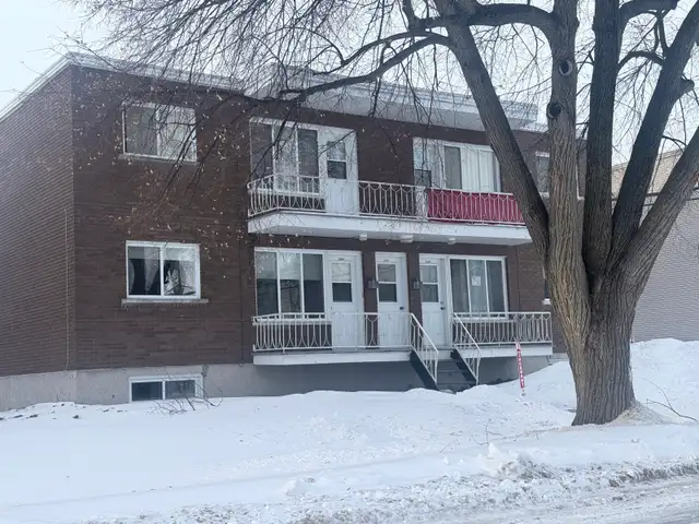 immeuble de 4 logements et 3 garages à vendre à Saint Hyacinthe - Photo 2