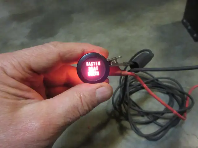 1973-1974 Challenger/'Cuda Fasten Seat Belts light.