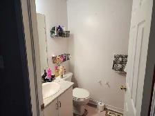 2 bedroom townhouse available may 1st - Photo 5