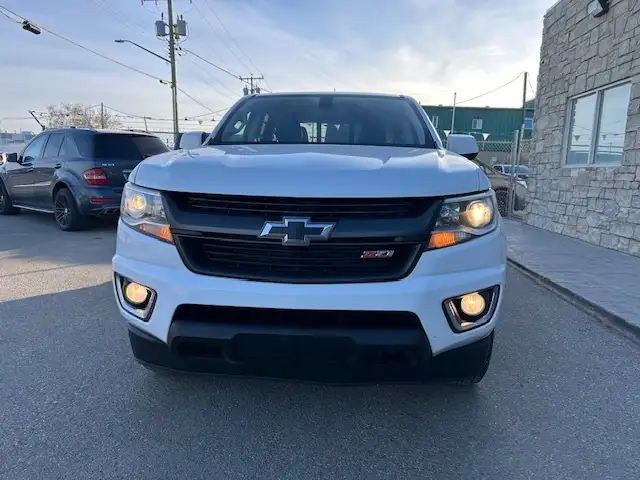 2019 Chevrolet Colorado 4WD Crew Cab 128.3' Z71 - Photo 2