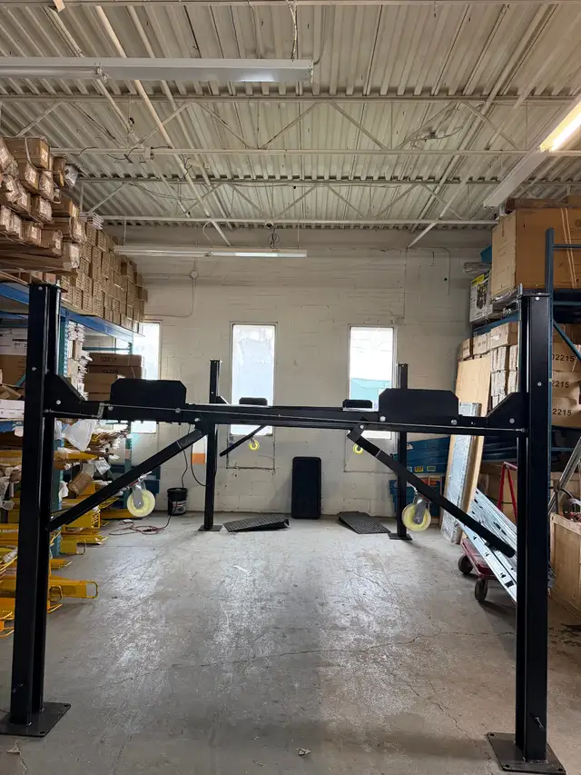 Home Garage 4 posts Car Lifts  Wheels and Anchor options 8800LBS