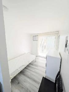 2 et demi meublé, chauffé et éclairé - Photo 2