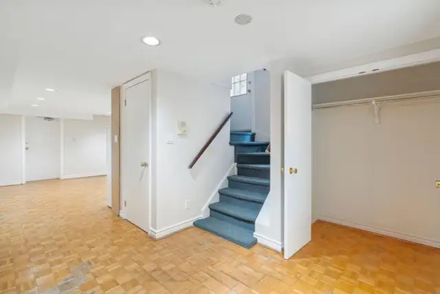 2 Bedroom for lease - Avenue Rd & St. Clair Ave. W. (Foxbar) - Photo 2