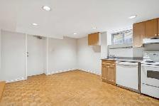2 Bedroom for lease - Avenue Rd & St. Clair Ave. W. (Foxbar) - Photo 4