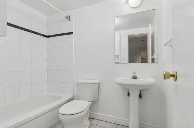 2 Bedroom for lease - Avenue Rd & St. Clair Ave. W. (Foxbar) - Photo 10