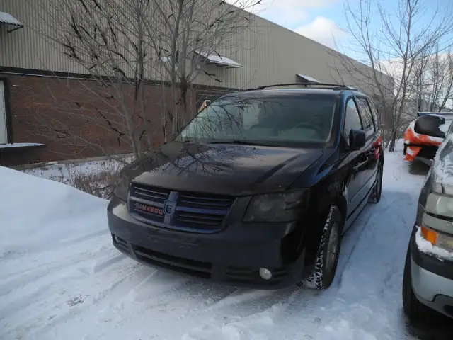 2010 Dodge Grand Carvan has Engine  Noise - Photo 2