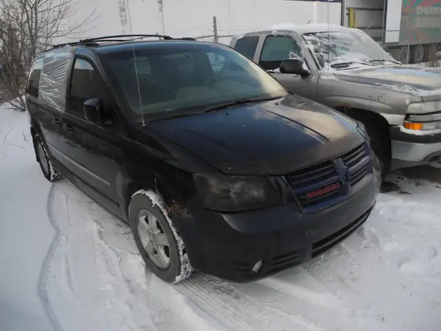 2010 Dodge Grand Carvan has Engine  Noise - Photo 5