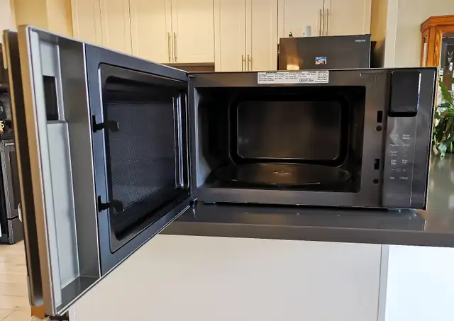 New LG Stainless Microwave Oven / Smart Inverter ( 1250W, 120V) - Photo 4