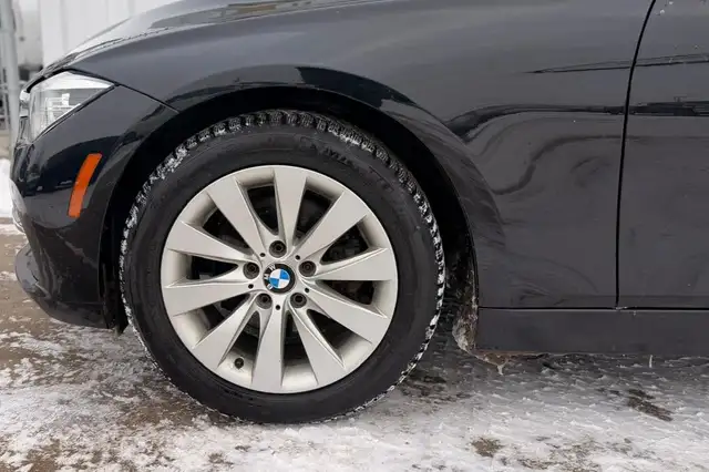 2017 BMW 3 Series 328d xDrive AWD  - No Accident - Photo 10