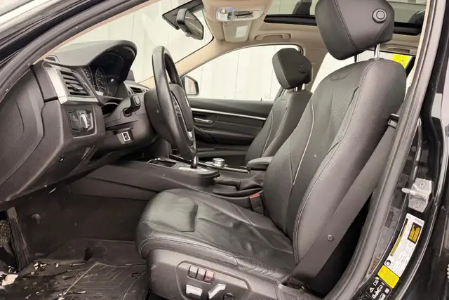 2017 BMW 3 Series 328d xDrive AWD  - No Accident - Photo 11