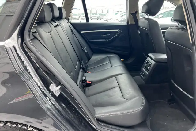 2017 BMW 3 Series 328d xDrive AWD  - No Accident - Photo 14